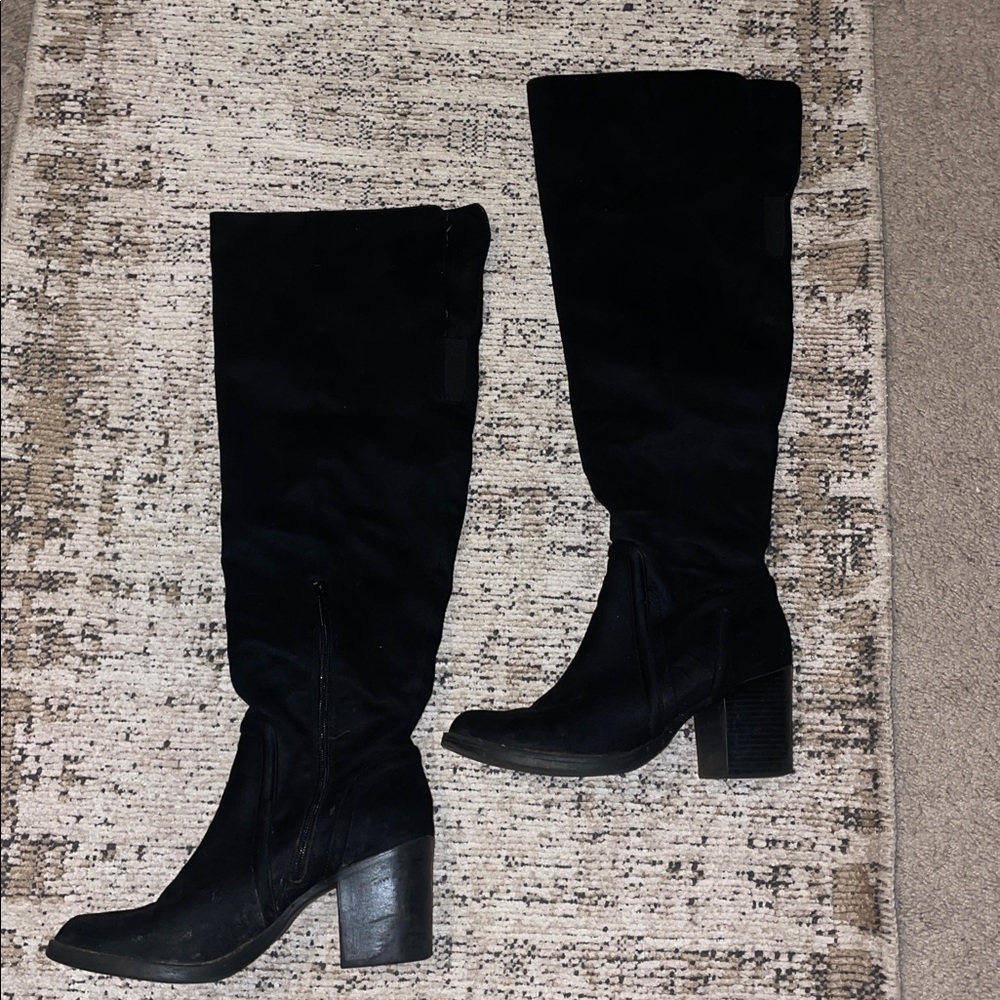 KNEE HIGH BOOTS